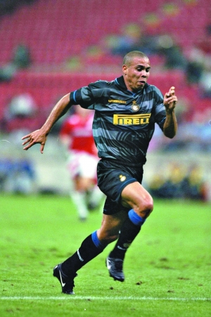 防守端的强 防守端的强