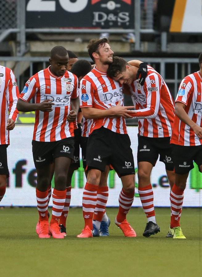 然地融入文 然地融入文